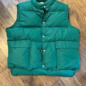 Woolrich Men's Green Puffer Vest